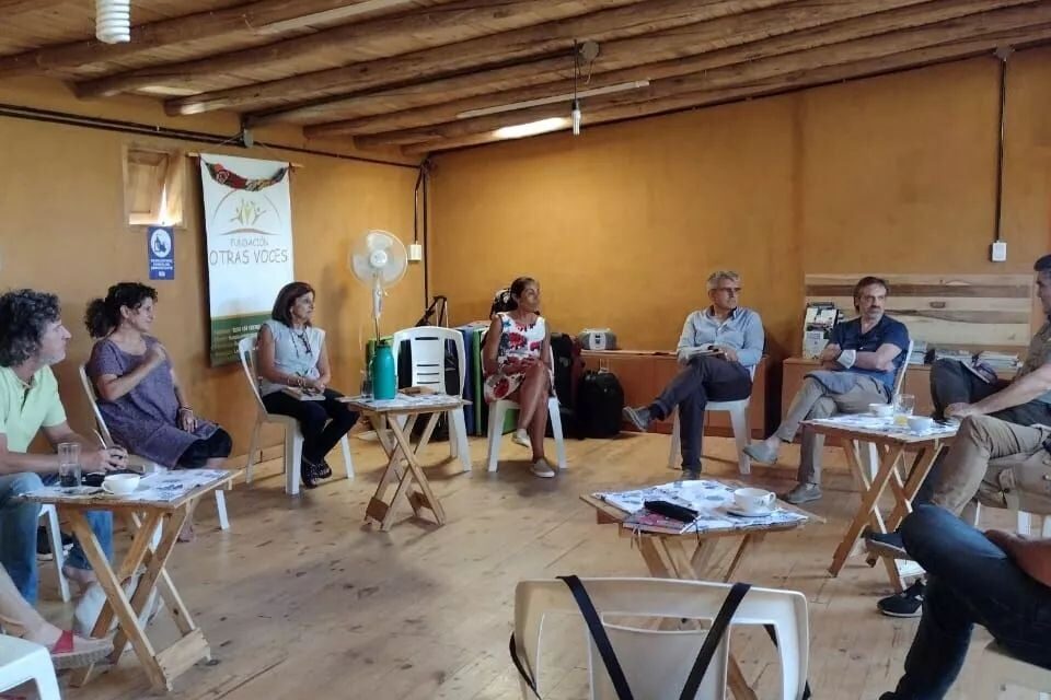 ¿En qué andan nuestras organizaciones? Otras Voces sigue activa con apoyo educativo, emprendedurismo y diálogo hacia la paz social